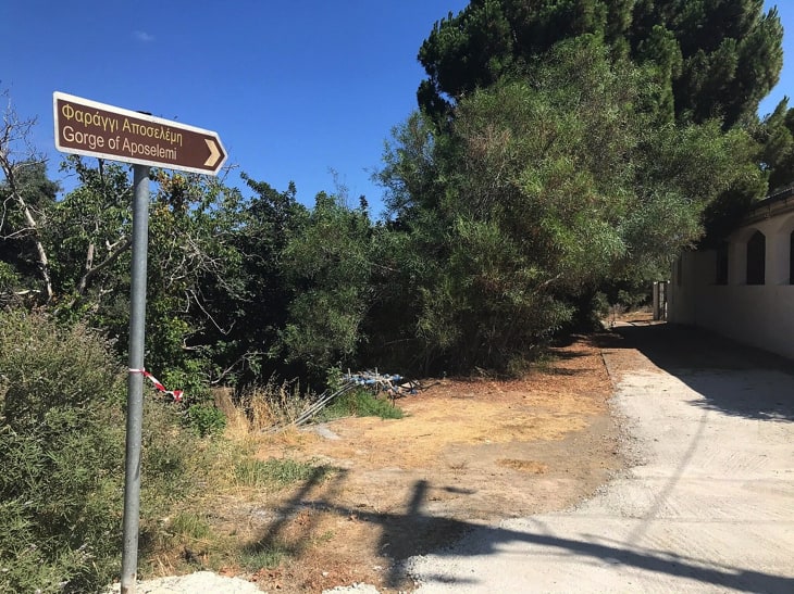 Sign to Aposelemis Gorge