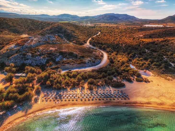 Widok z góry na Vai Beach