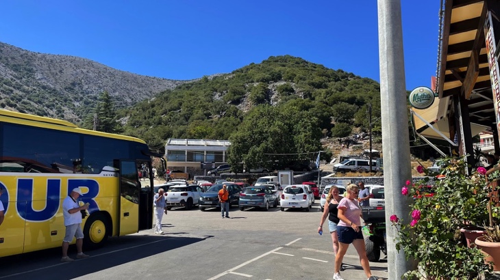 Parking at Dikteon Cave